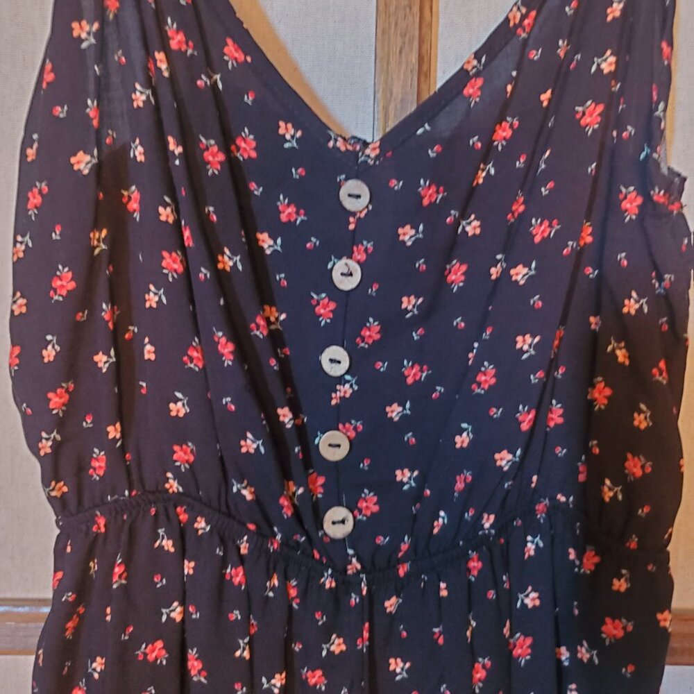 Floral Patterned Romper - Picture 2 of 2